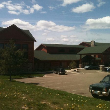 Oveson'S Pelican Lake Resort And Inn Orr Exterior photo